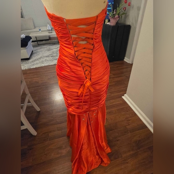 Elegant Orange Evening Gown - Picture 2 of 4